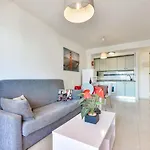 Zafiro Апартаменти