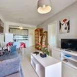 Апартаменти Zafiro Ifach